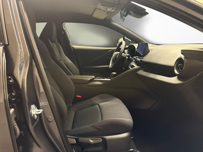 Vehicle image TOYOTA C-HR