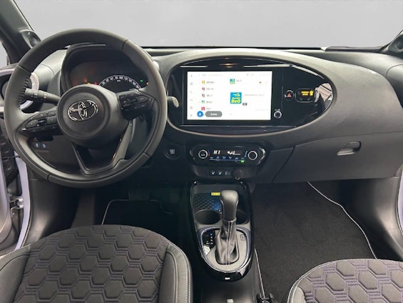 Vehicle image 5 Vehicle image 5