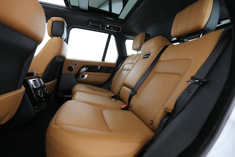 Vehicle image LAND ROVER RANGE ROVER