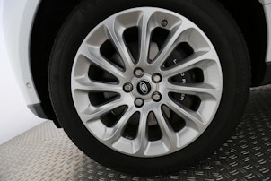 Vehicle image LAND ROVER Range Rover 4.4 SDV8 Autobiography