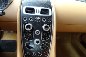 Vehicle image ASTON MARTIN Vanquish S 6.0 V12