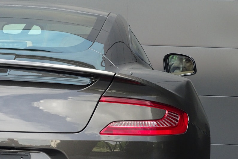 Vehicle image ASTON MARTIN V12 Vanquish