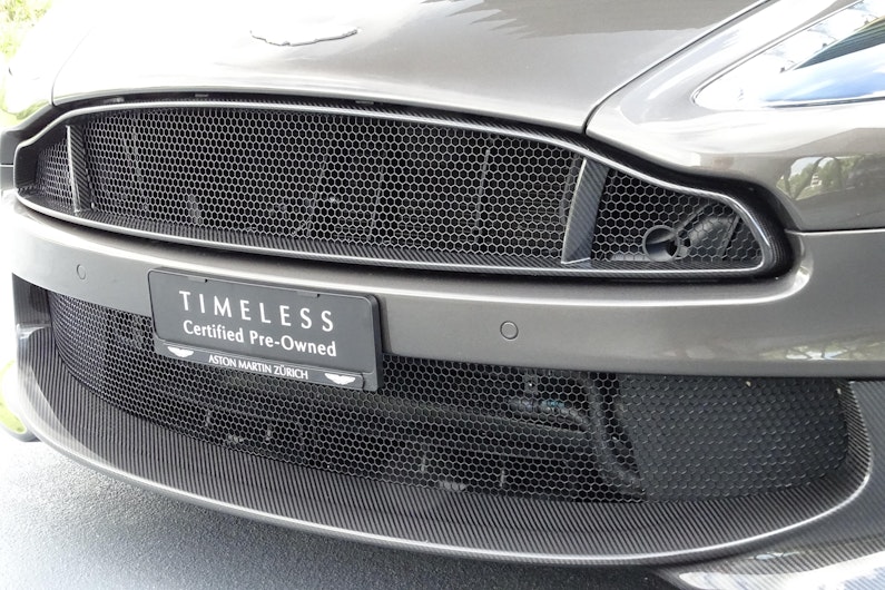 Vehicle image ASTON MARTIN V12 Vanquish