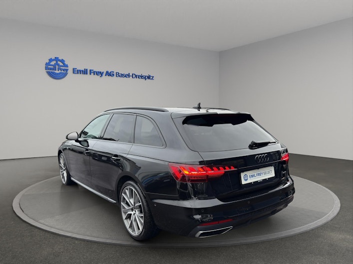 Vehicle image AUDI A4