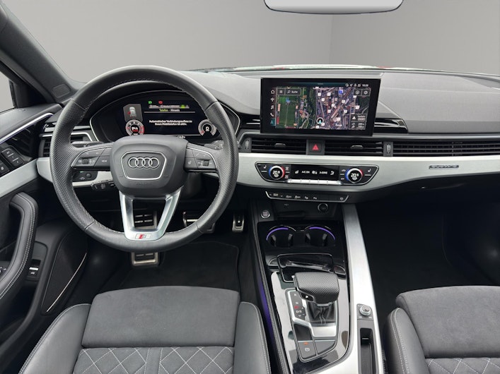 Vehicle image AUDI A4