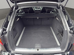 Vehicle image AUDI A4 Avant 2.0 40 TDI S Line quattro S-Tronic