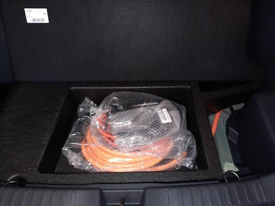 Vehicle image 17 Vehicle image 17