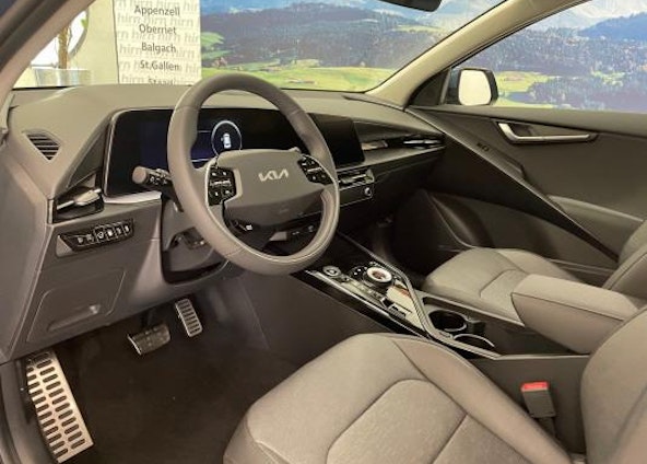 Vehicle image 4 Vehicle image 4