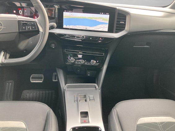 Vehicle image 35
