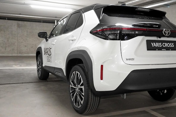 Vehicle image 11