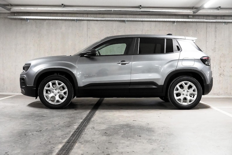 Vehicle image JEEP AVENGER