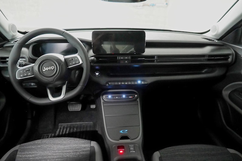 Vehicle image JEEP AVENGER