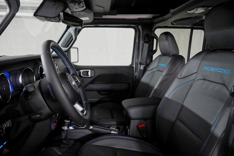 Vehicle image JEEP WRANGLER