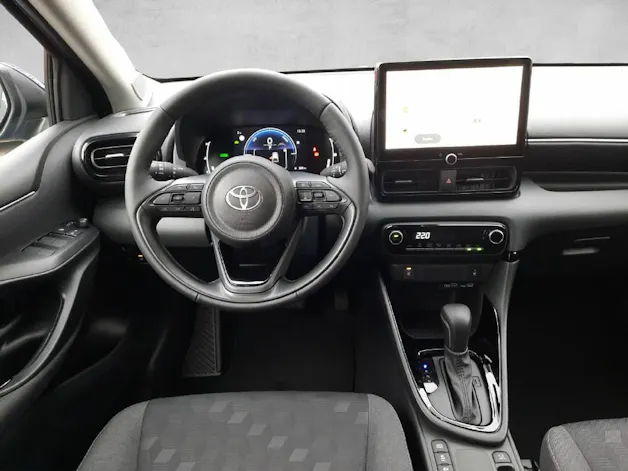 Toyota Yaris 1.5 VVT-i HSD Trend