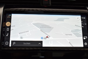 Vehicle image LAND ROVER Discovery Sport 2.0 TD4 165 R-Dynamic S