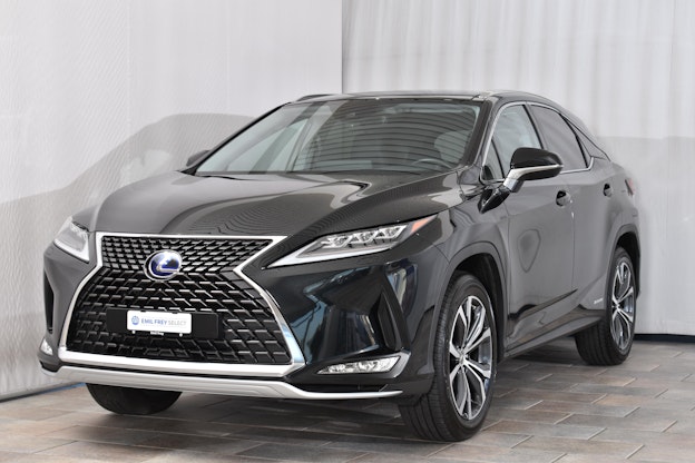 First vehicle image