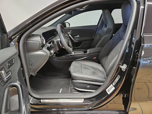 Mercedes-Benz A 220 4Matic AMG Line