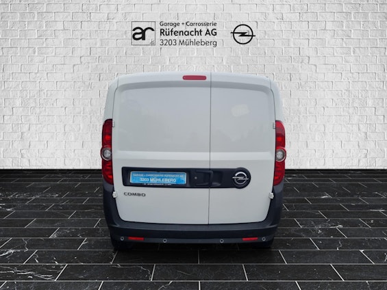 Vehicle image 3 Vehicle image 3