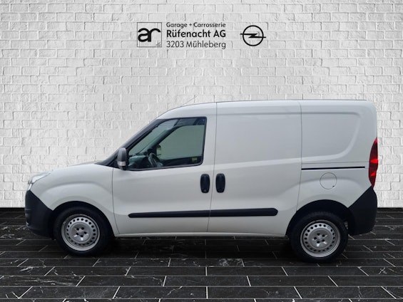 Vehicle image 4 Vehicle image 4