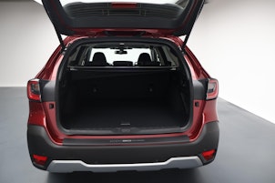 Vehicle image SUBARU Outback 2.5i 30th Anniversary Edition