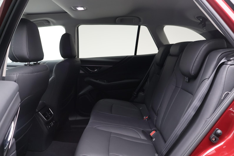 Vehicle image SUBARU OUTBACK