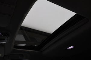 Vehicle image SUBARU Outback 2.5i 30th Anniversary Edition