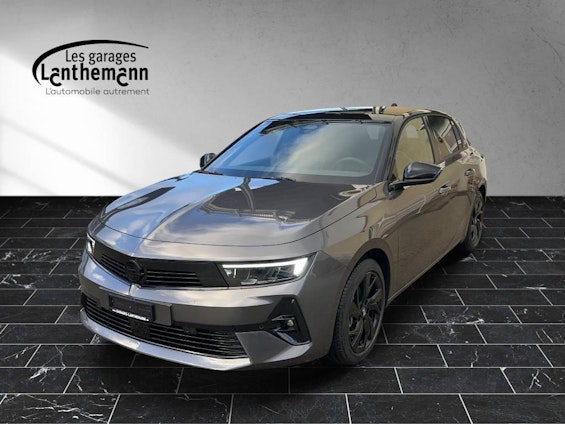 First vehicle image