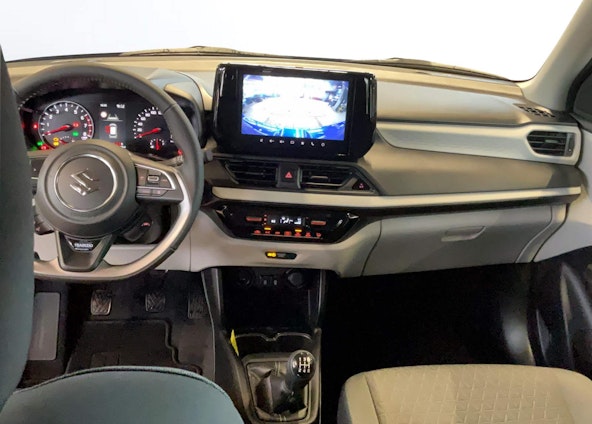 Vehicle image 6 Vehicle image 6