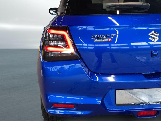 Vehicle image 19 Vehicle image 19