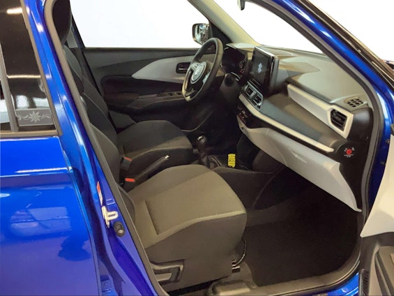 Vehicle image 12 Vehicle image 12