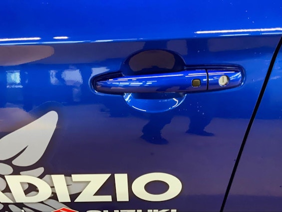 Vehicle image 24 Vehicle image 24