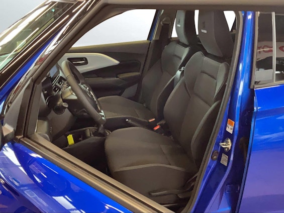 Vehicle image 5 Vehicle image 5