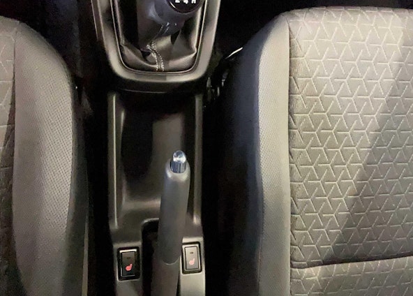 Vehicle image 14 Vehicle image 14