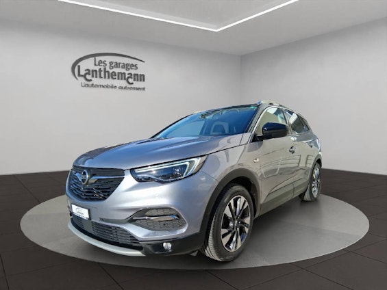 First vehicle image