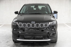 Vehicle image JEEP Compass 1.3 Swiss Altitude 4xe / Leasing 0.00 % !