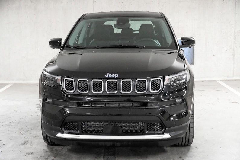 Vehicle image JEEP COMPASS