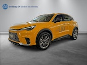 First vehicle image