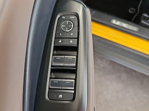 Vehicle image LEXUS LBX 1.5 Hybrid Elegant