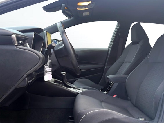 Vehicle image 8 Vehicle image 8