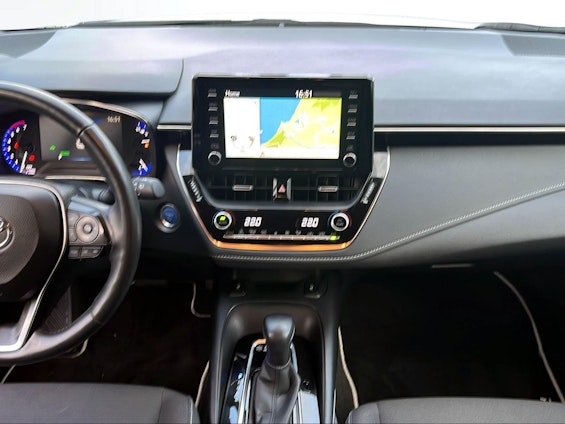 Vehicle image 19 Vehicle image 19