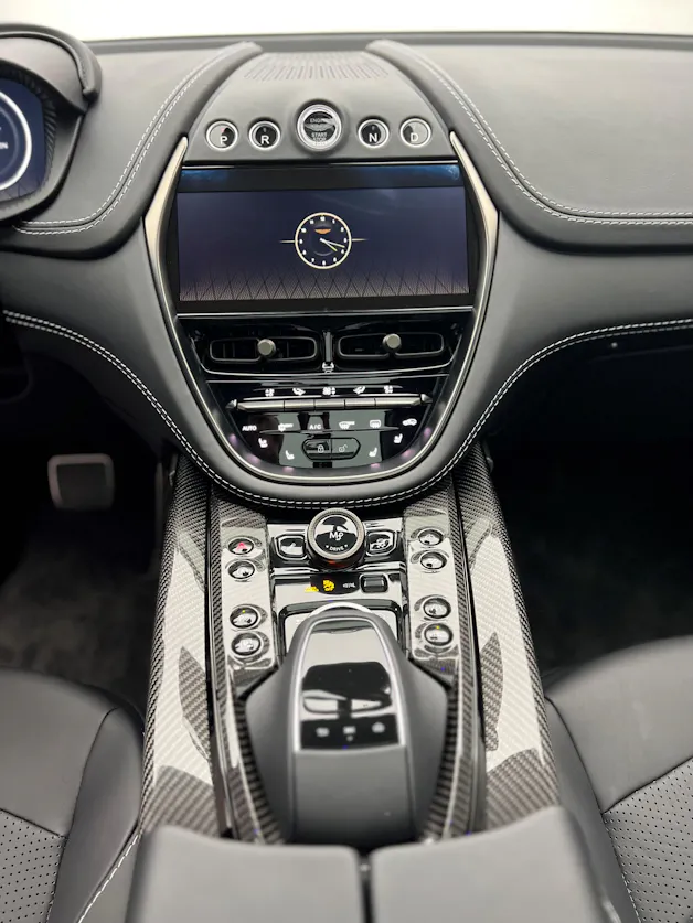 Aston Martin DBX 707 4.0 V8 Bi-Turbo