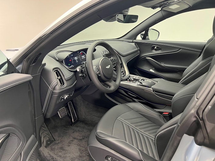Vehicle image ASTON MARTIN DBX