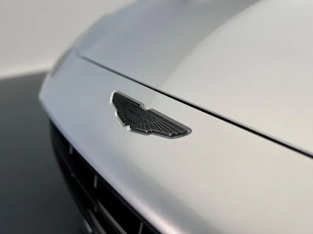 Aston Martin DBX 707 4.0 V8 Bi-Turbo
