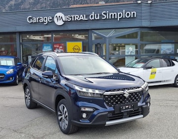 Vehicle image SUZUKI S-CROSS 0 Vehicle image SUZUKI S-CROSS 0