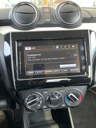 Vehicle image 10 Vehicle image 10