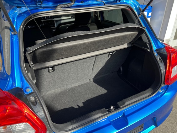 Vehicle image 14 Vehicle image 14