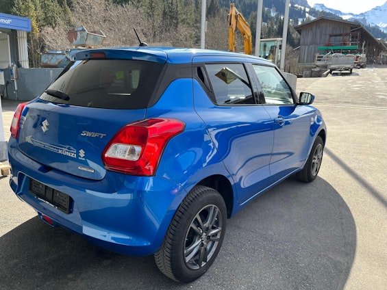 Vehicle image 6 Vehicle image 6