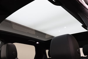 Vehicle image LAND ROVER Discovery Sport 1.5 T 270e Dynamic SE