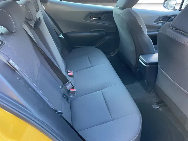 Toyota Prius 2.0 Plug-In-Hybrid Style