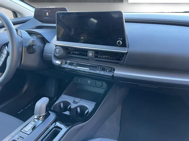 Toyota Prius 2.0 Plug-In-Hybrid Style